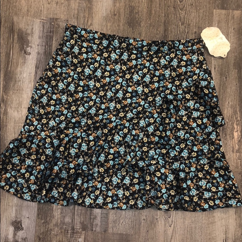 NWT Altar’d State Spring Skirt